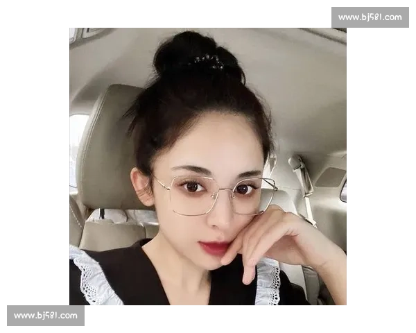 顶配颜值天生丽质，身材不过锦上添花